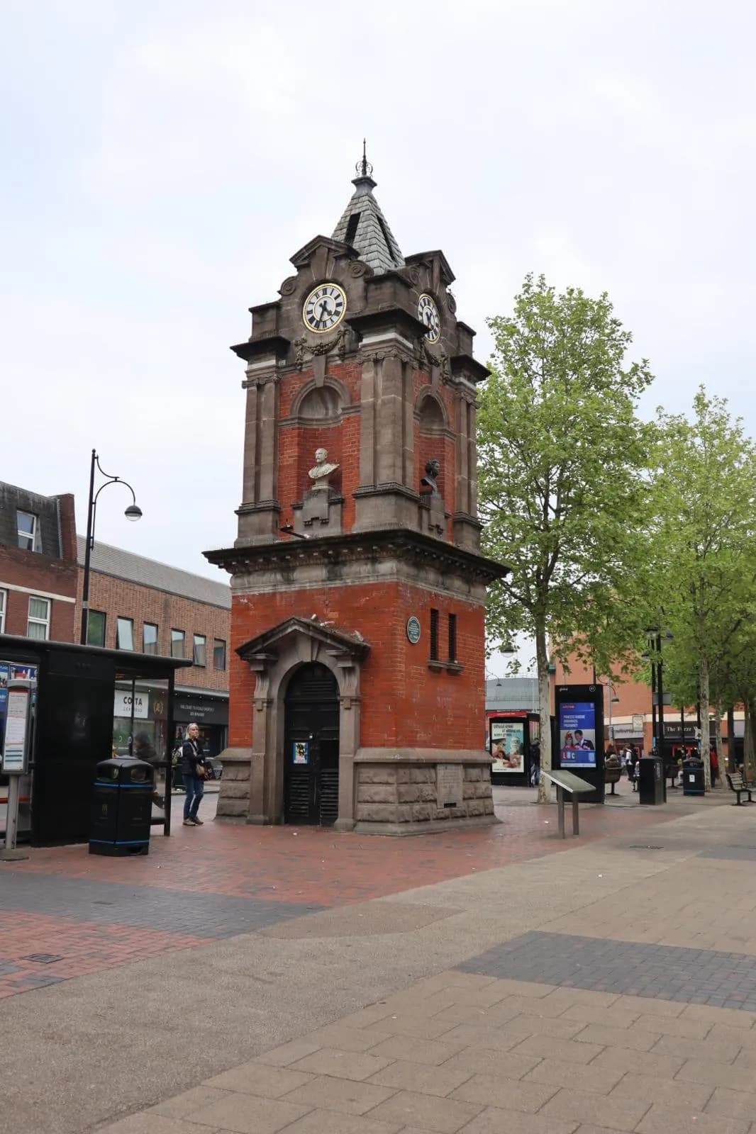 Property maintenance near Bexleyheath Clock Tower in Bexleyheath for homes, landlords and businesses
