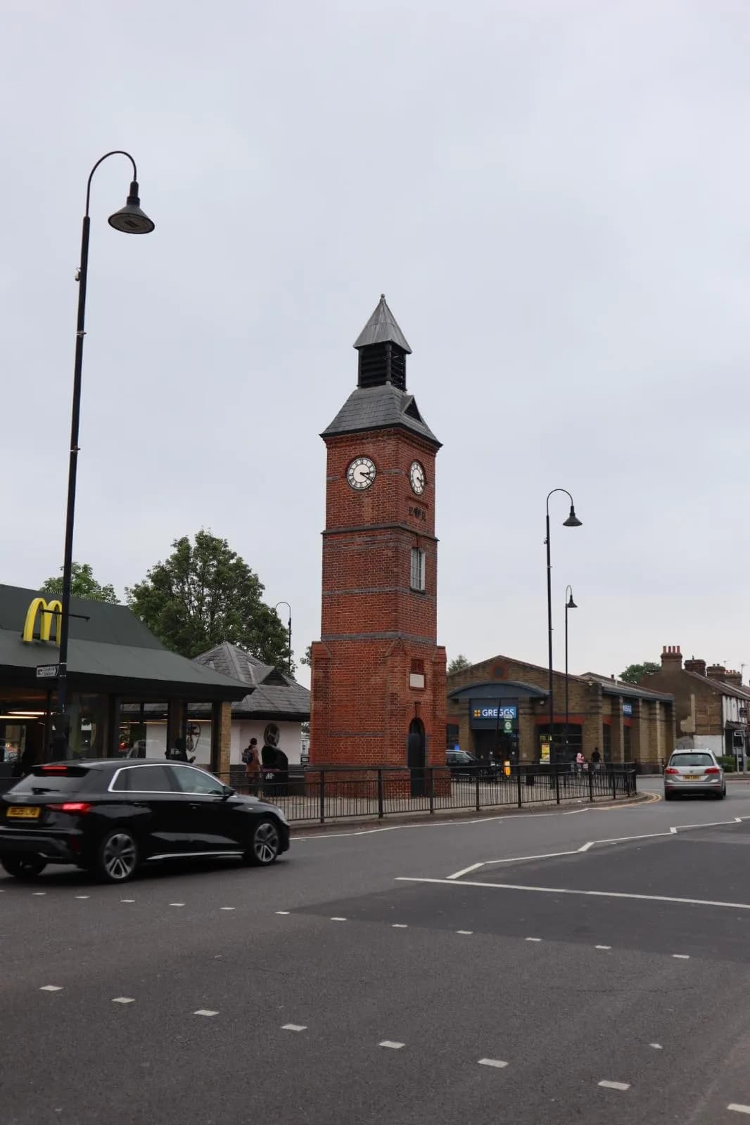Local electrician near McDonald's in Crayford for domestic and commercial electrical work