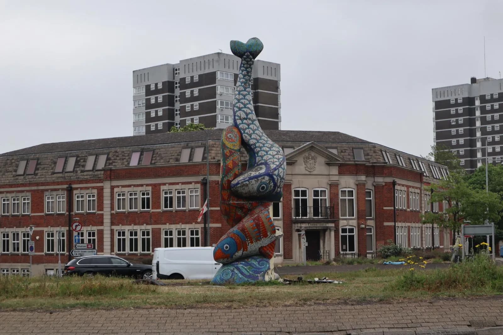 Property maintenance near Erith Fish Roundabout in Erith for homes, landlords and businesses