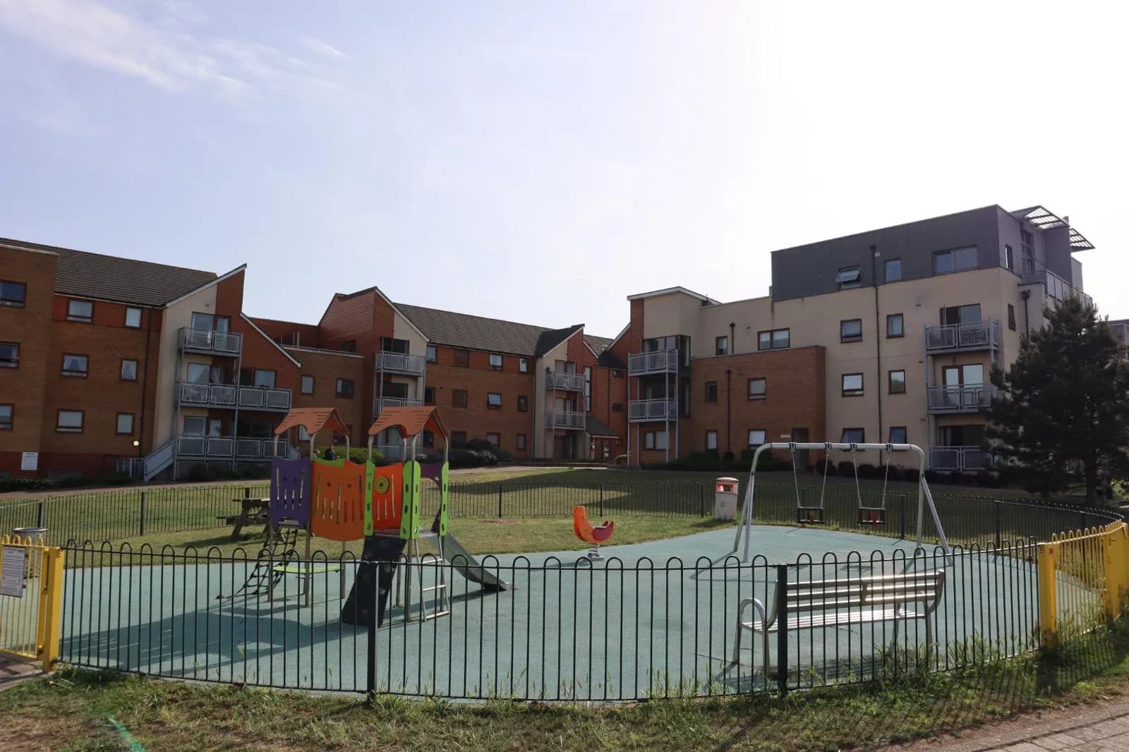 Local electrician near Gravesend Park in Gravesend for domestic and commercial electrical work