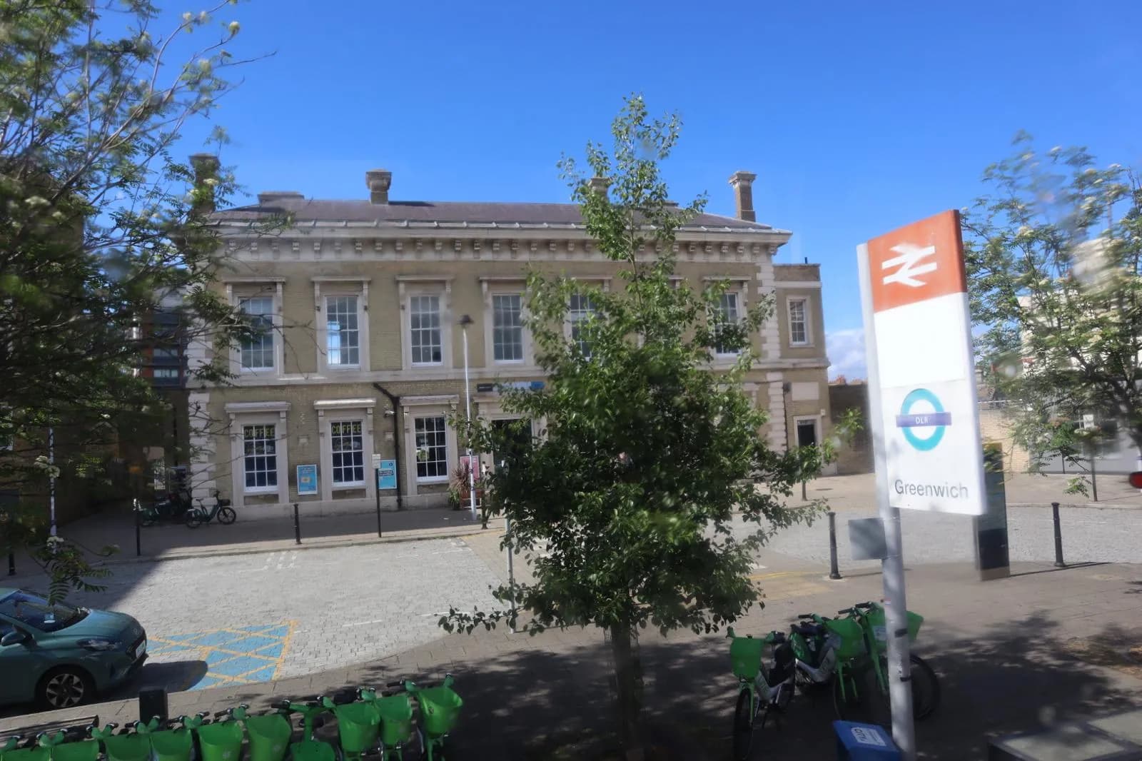 Property maintenance near Greenwich Train Station in Greenwich for homes, landlords and businesses