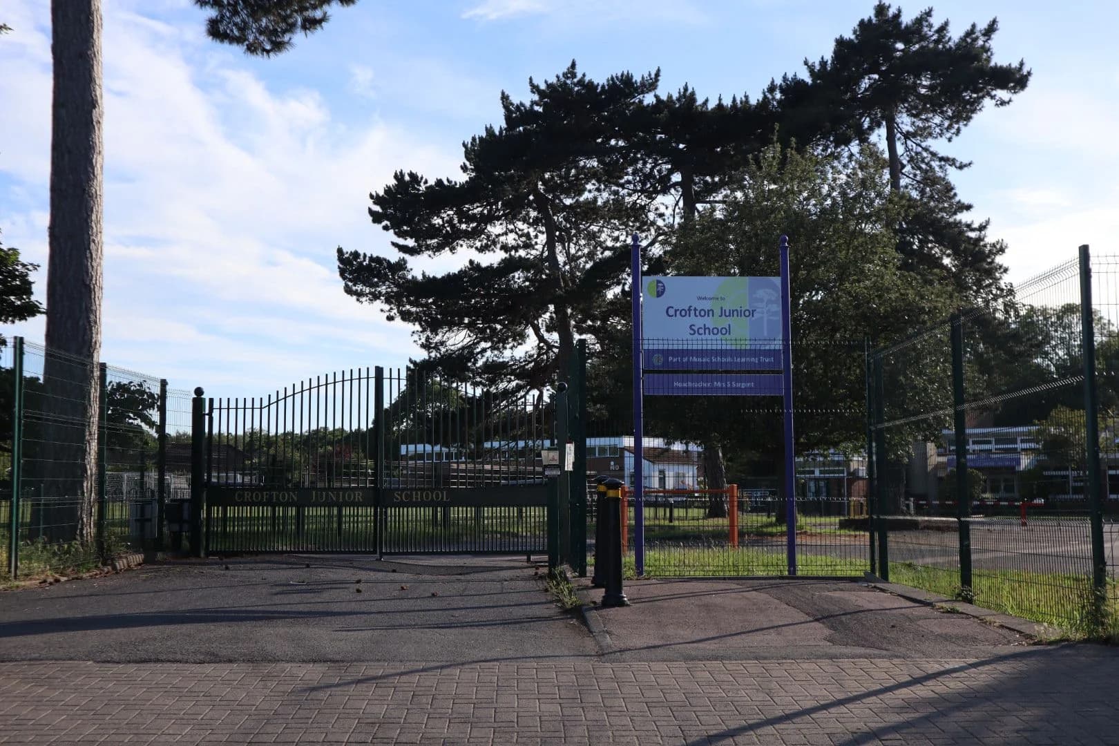 Local plumber near Crofton Junior School in Orpington for homes, landlords and businesses