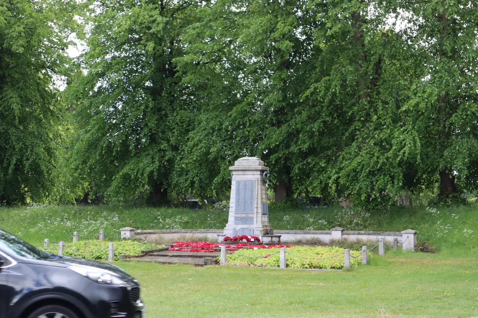 Property maintenance near Sidcup War Memorial in Sidcup for homes, landlords and businesses