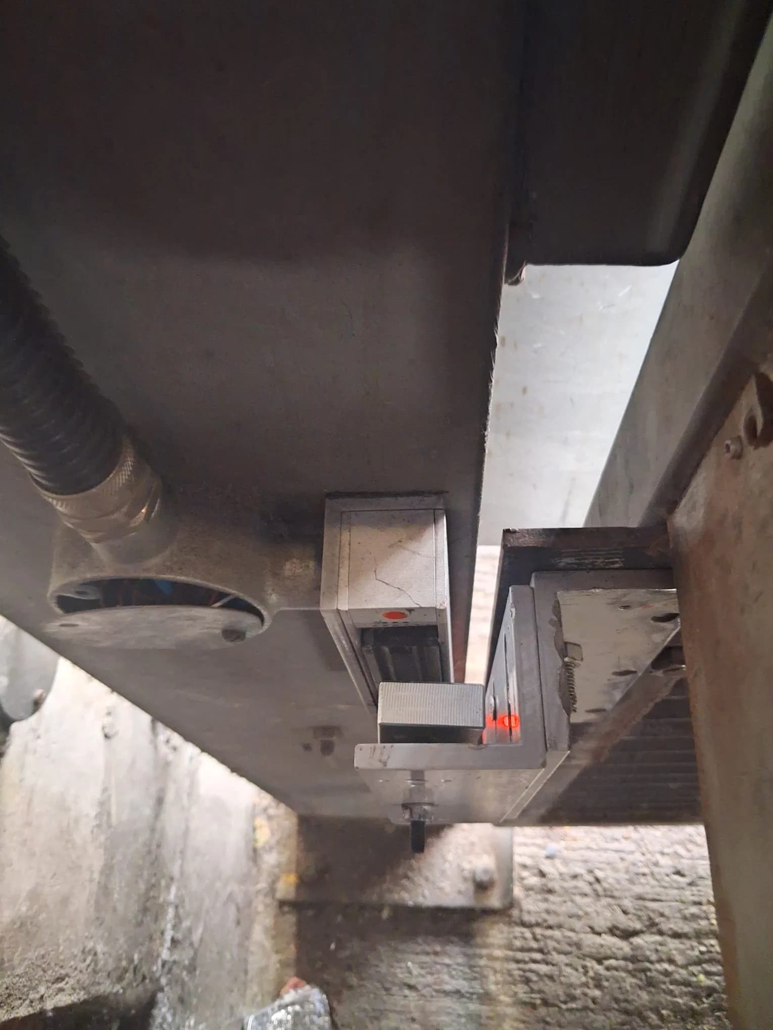 Door entry system after repair and maintenance work