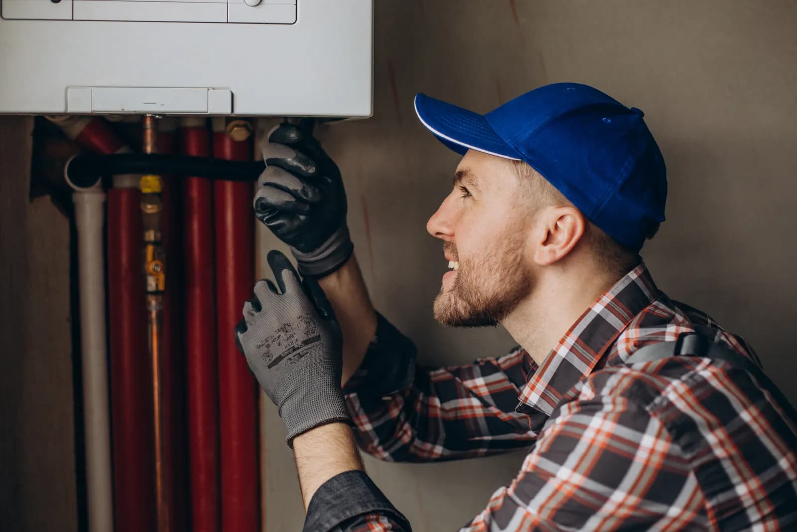 Unvented plumbing system components